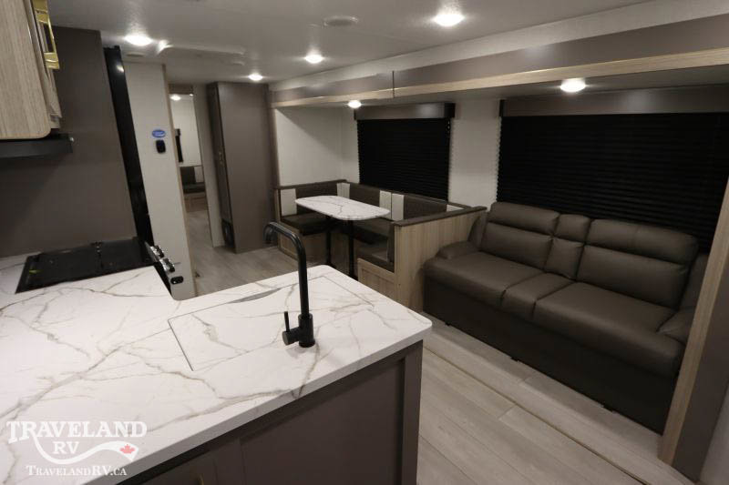 2025 KZ RV Sportsmen SE 332BHKSE - Image 10