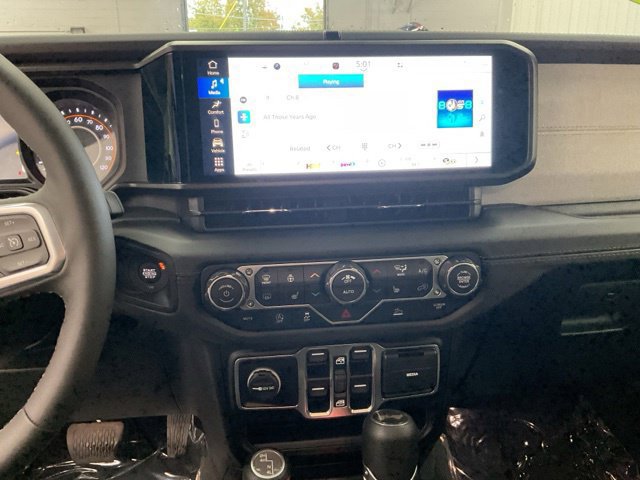 2026 Jeep Wrangler Sahara 4 Door 4x4 - Image 16
