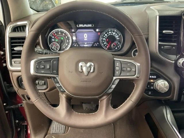 2025 Ram 1500 Laramie 4x4 Crew Cab 5'7" Box - Image 15