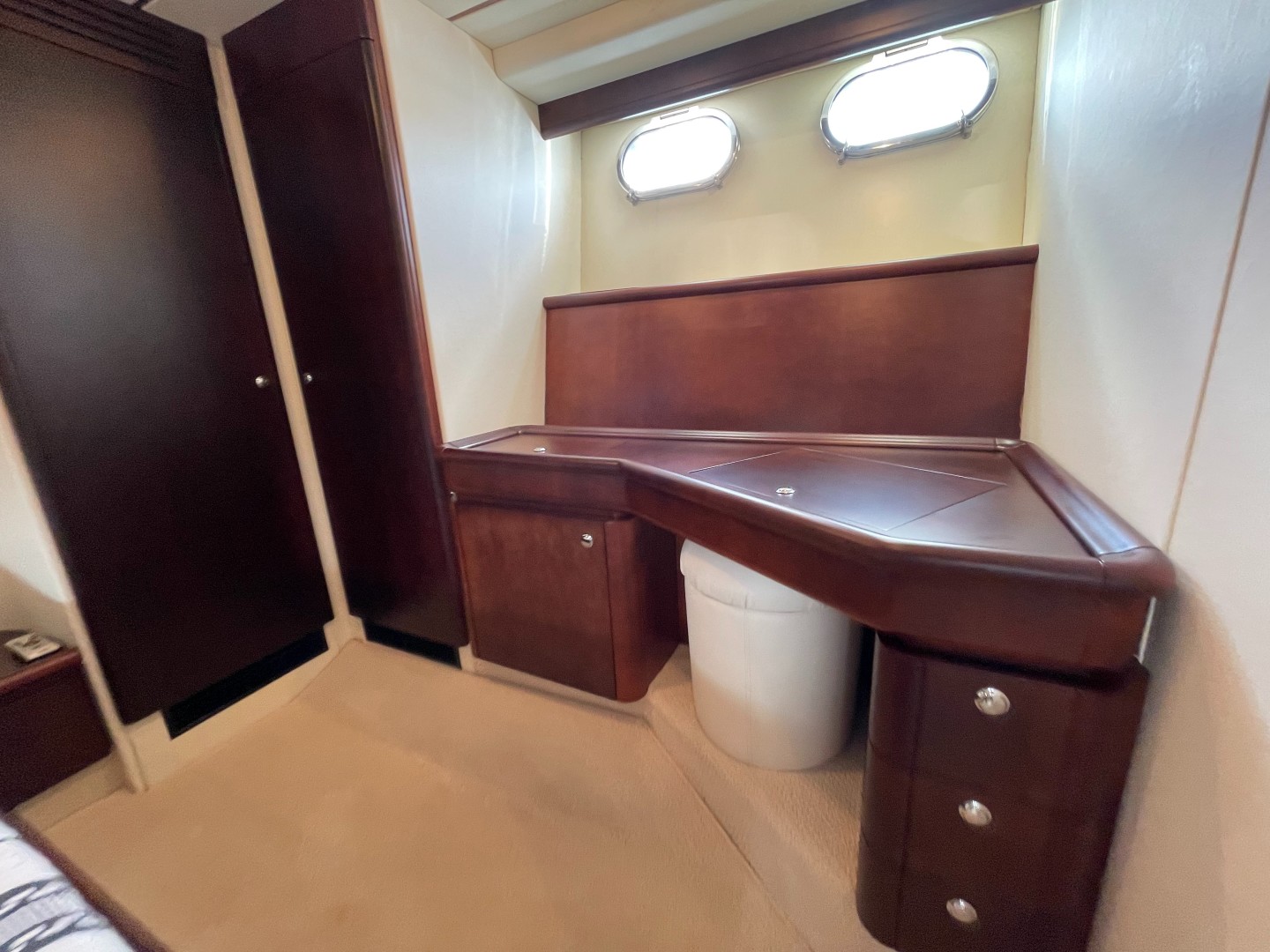 2001 Ferretti Yachts 680 - Image 22