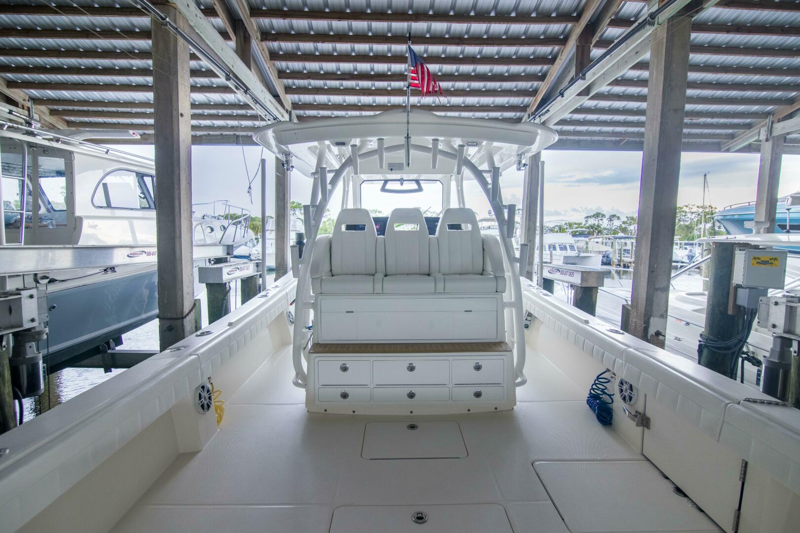 2021 Regulator 41 Center Console - Image 12