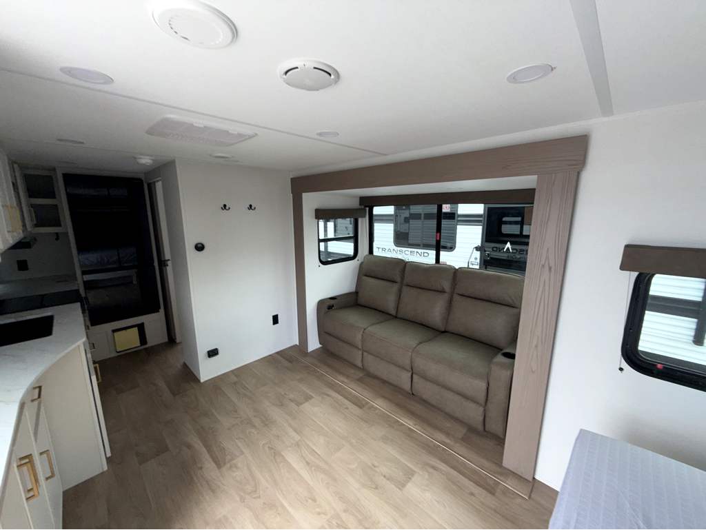 2026 GRAND DESIGN TRANSCEND 20MKX - Image 10