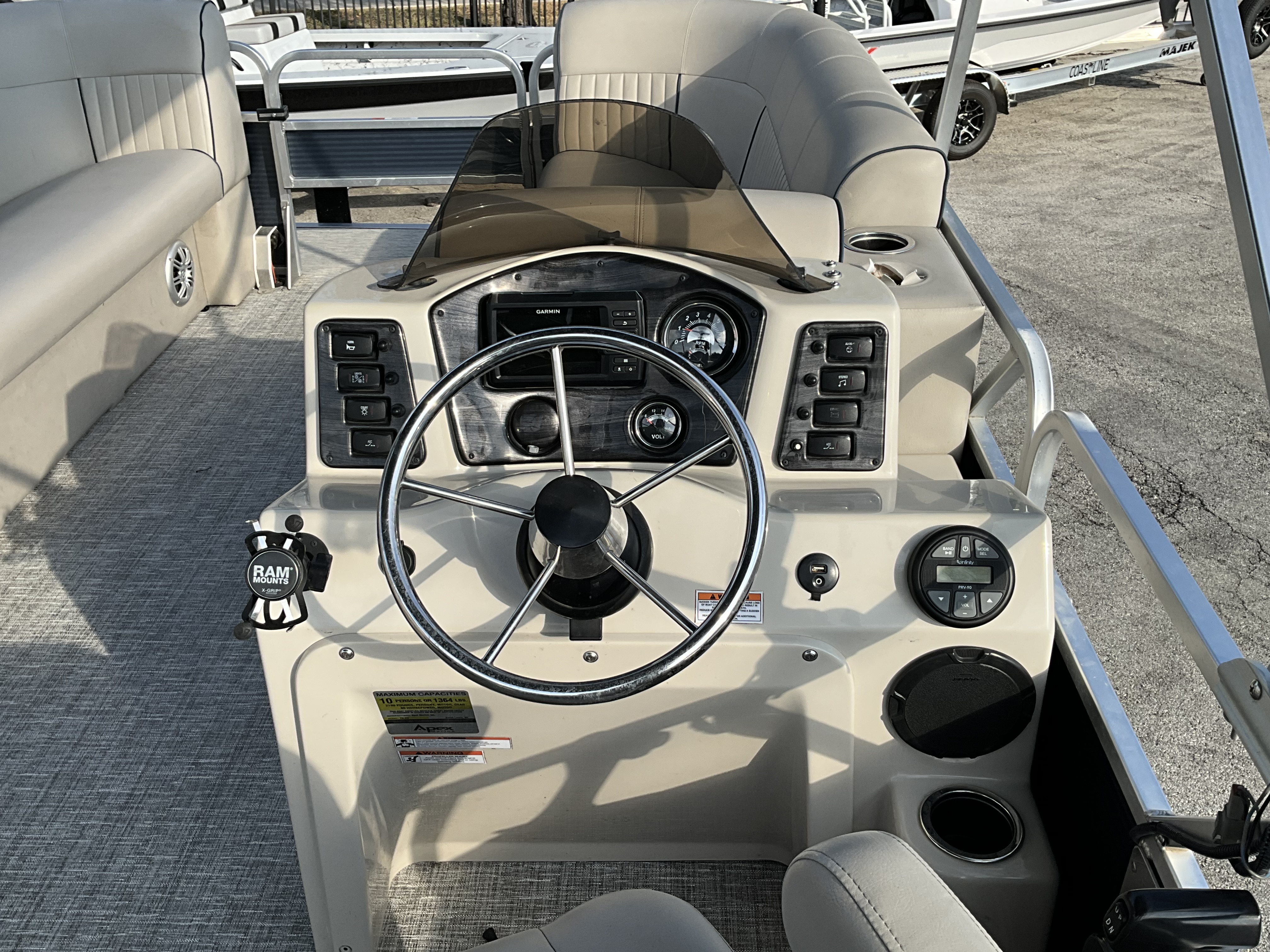 2021 APEX MARINE QWEST 820 FAMILY FISH - Image 16
