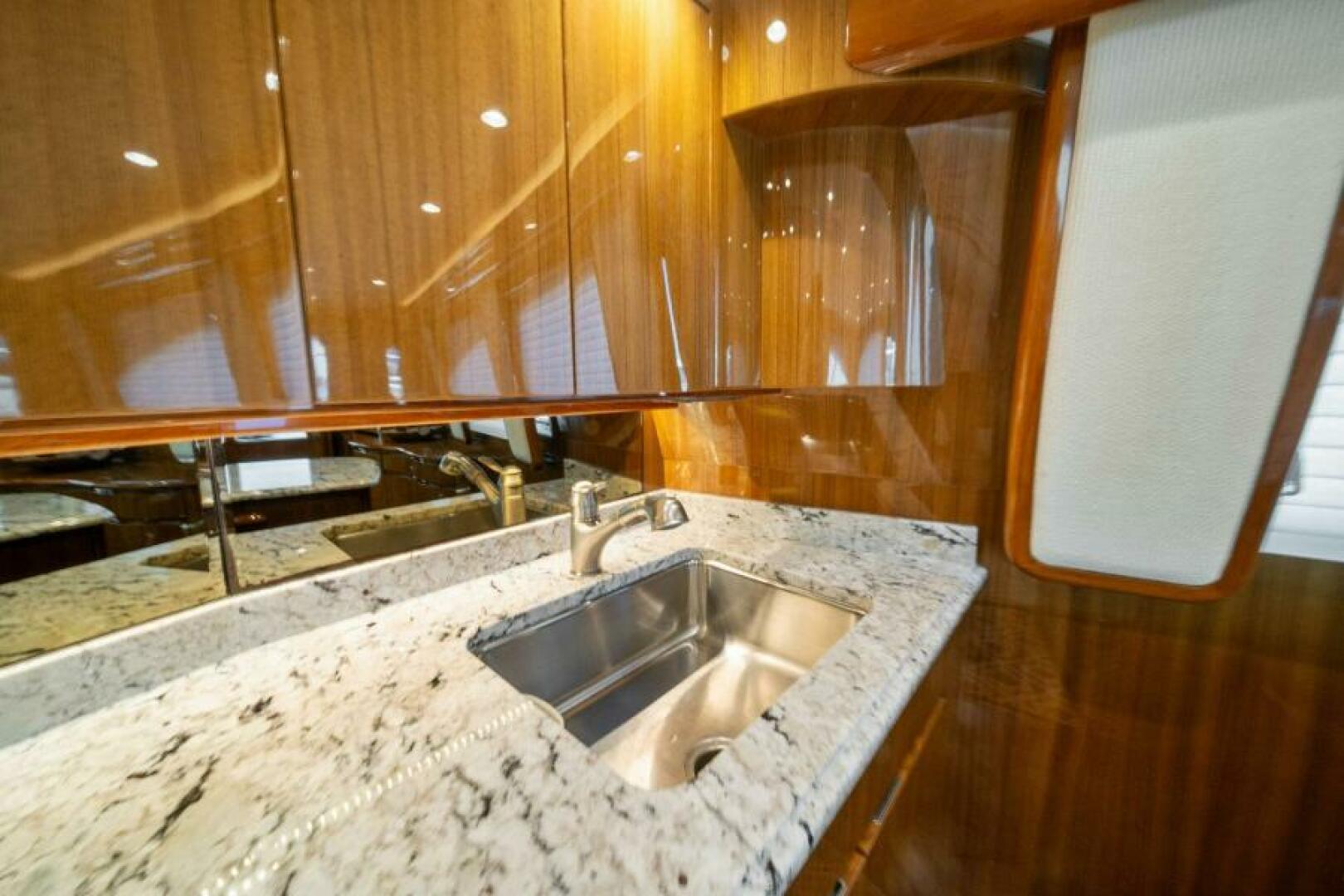 2016 Viking 55 Convertible - Image 14