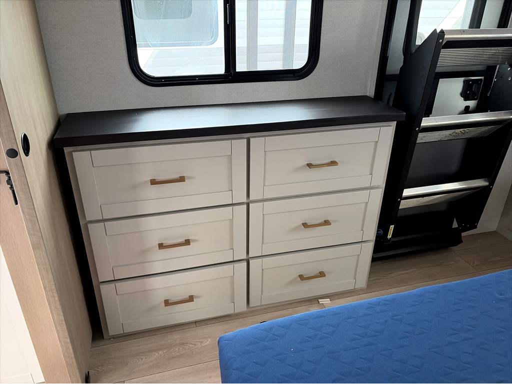 2027 JAYCO JAY FEATHER 26FK - Image 20