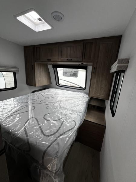2026 Coachmen FREEDOM EXPRESS FET252RBS - Image 10