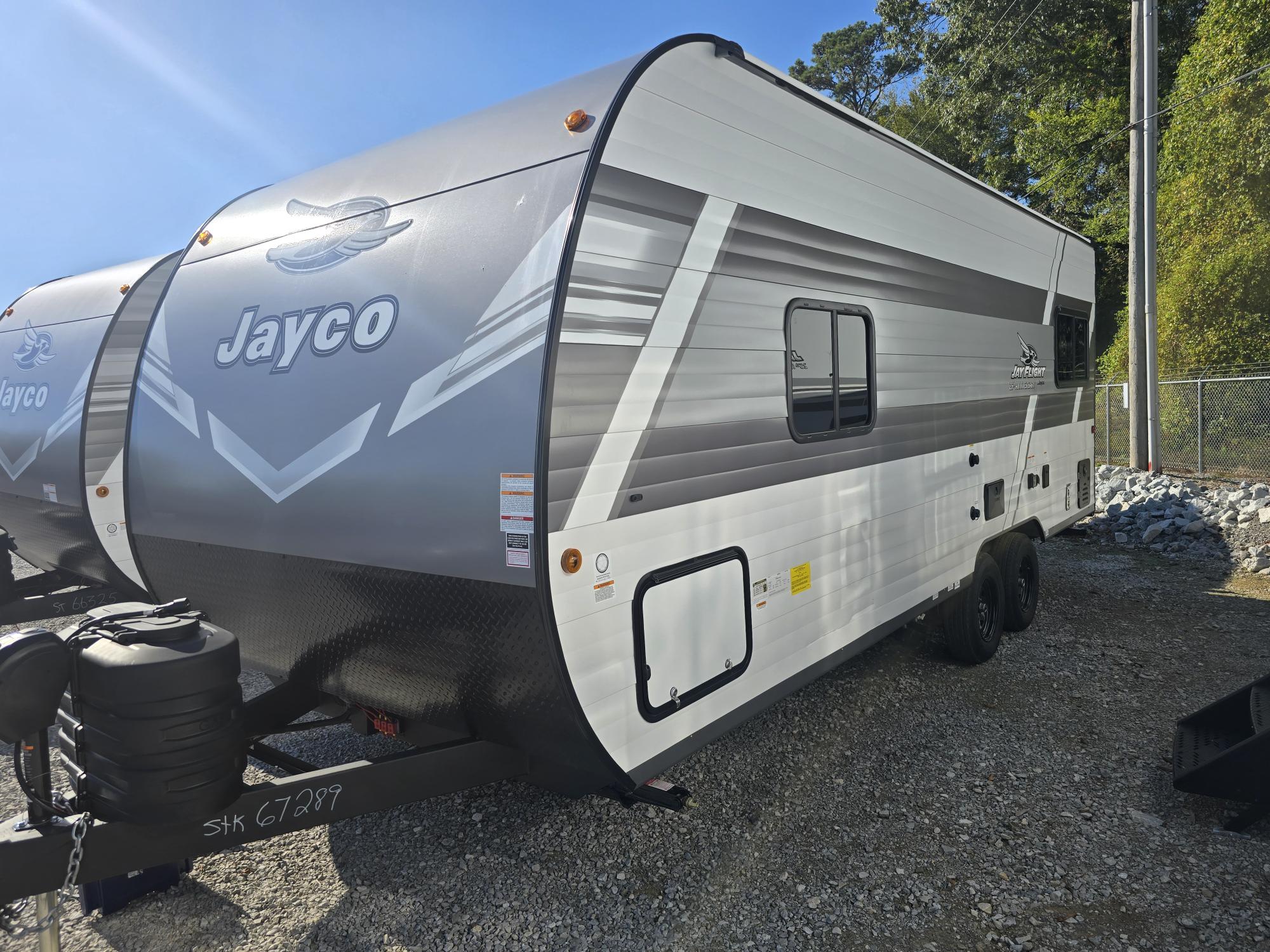 2027 Jayco Jay Flight SLX 210QB - Image 3