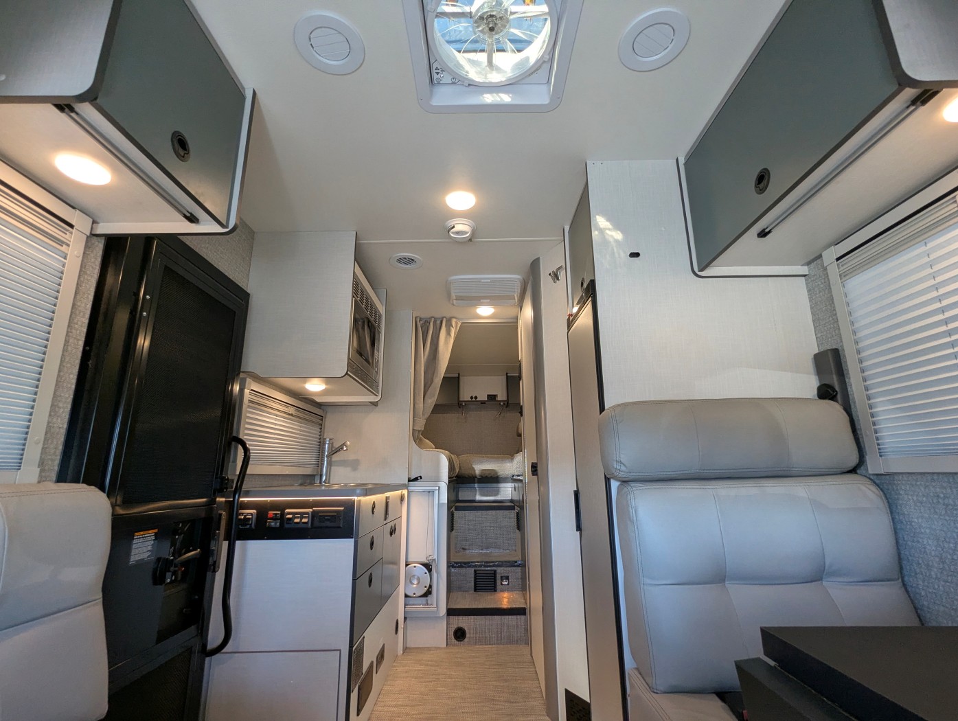 2026 Winnebago EKKO Sprinter 23B AWD - ATH Edition - Image 21