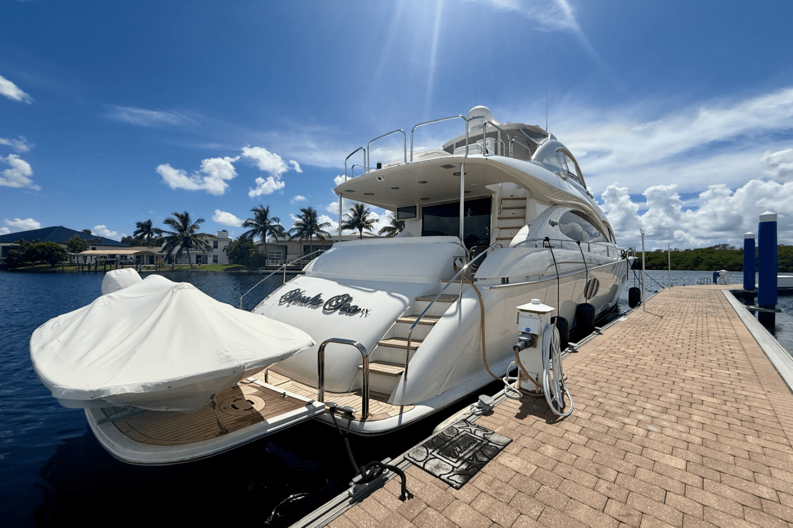 2005 68 FLYBRIDGE - Image 3