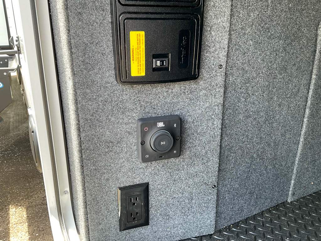 2025 JAYCO NORTH POINT 365 RKTS - Image 31