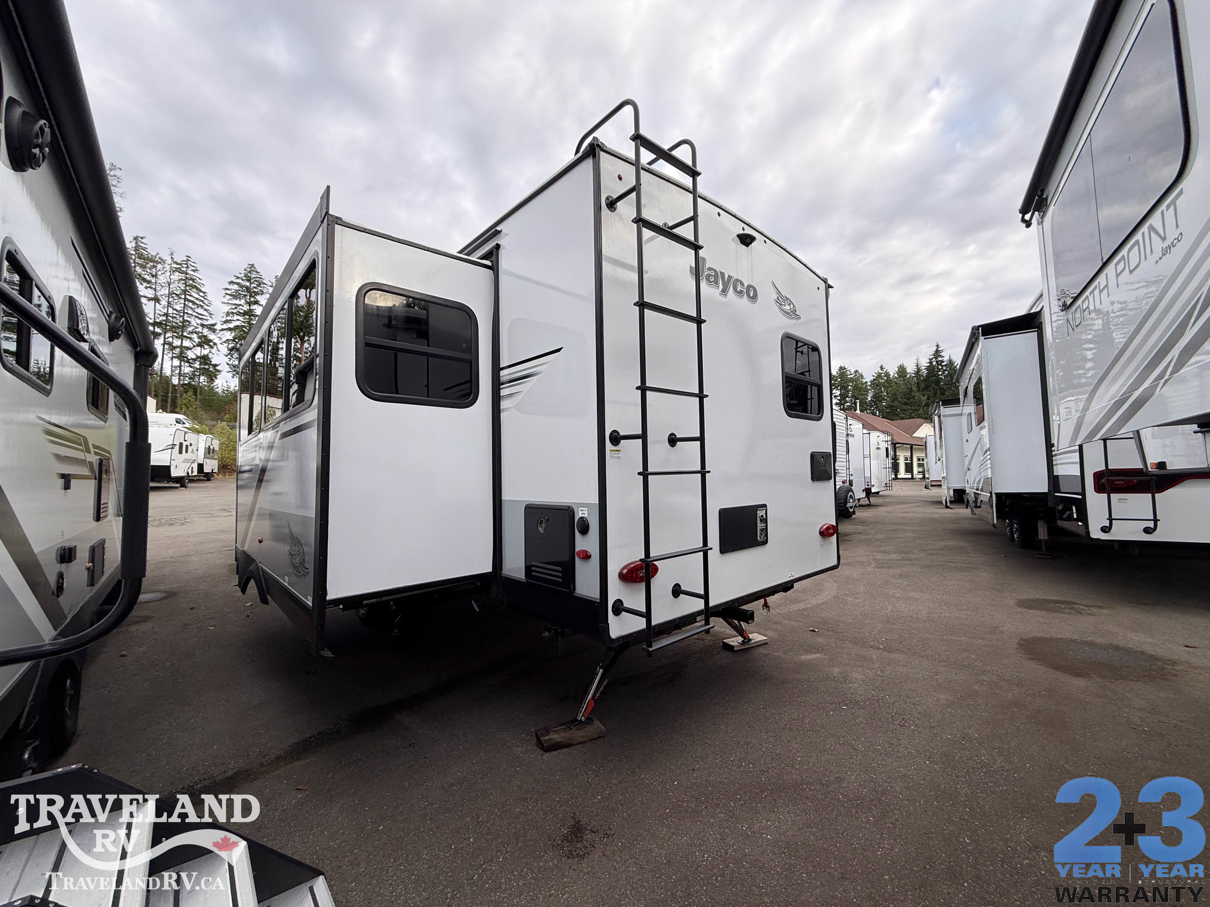 2025 Jayco Jay Feather 27RK - Image 4