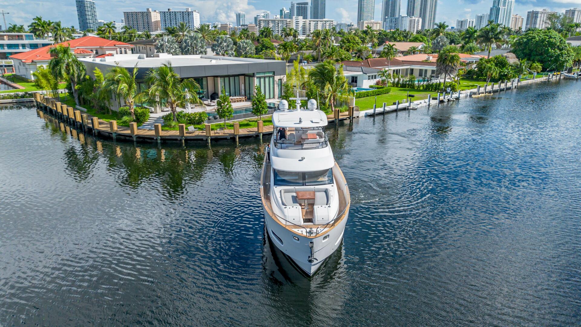 2022 Azimut Magellano 66 - Image 38