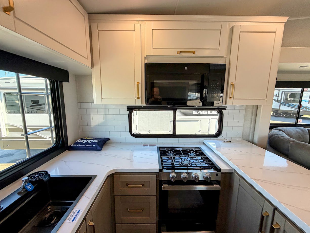 2026 JAYCO EAGLE 365UKTS - Image 21