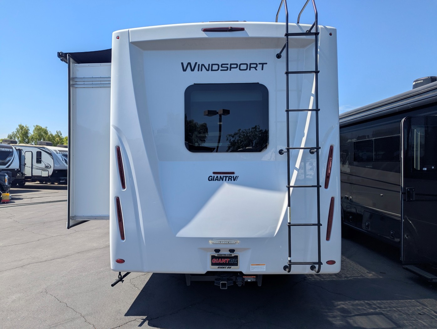 2027 Thor Motor Coach Windsport 29L - Image 5