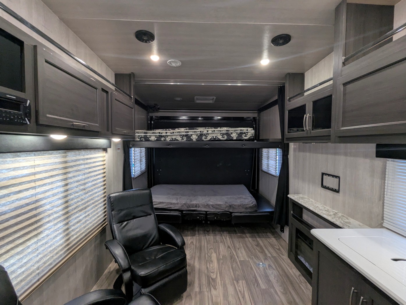 2022 Genesis Supreme Wanderer 28SAWL - Image 11
