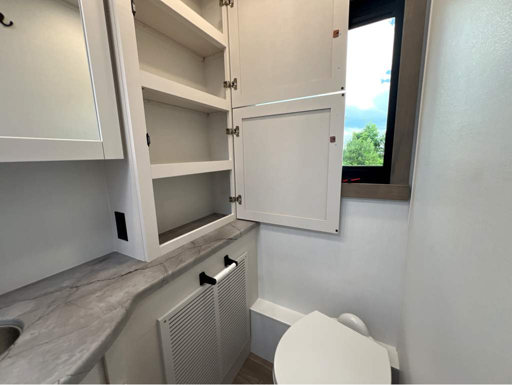 2027 JAYCO PRECEPT 36C - Image 27
