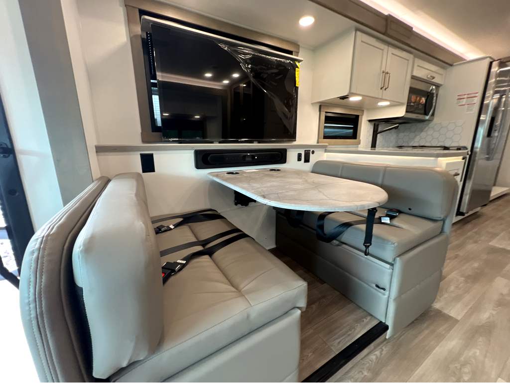 2027 JAYCO PRECEPT 36C - Image 10