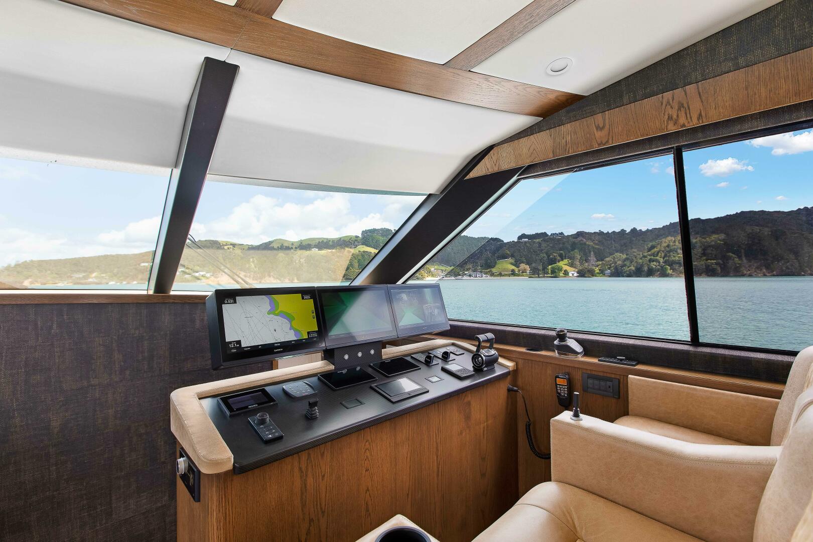 2021 Valder Yachts Power Cat - Image 14