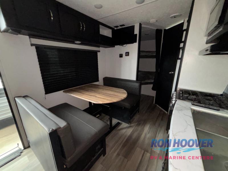 2023 FREEDOM EXPRESS 22SE - Image 5