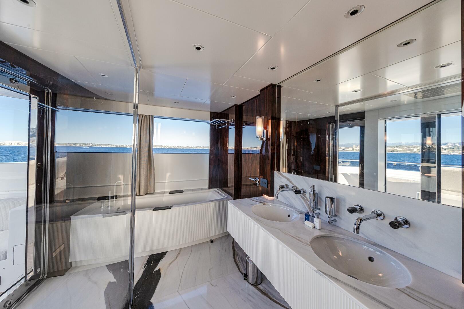 2023 Canados Expedition Yacht - Image 12