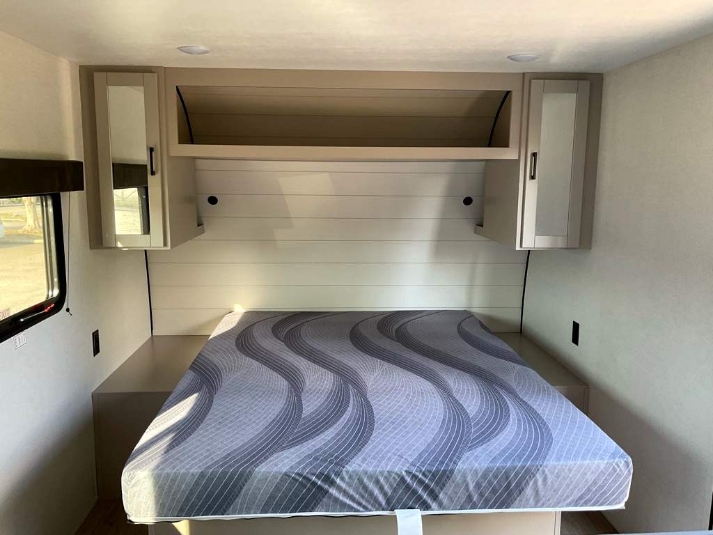 2027 JAYCO Jay Flight 250BH - Image 10