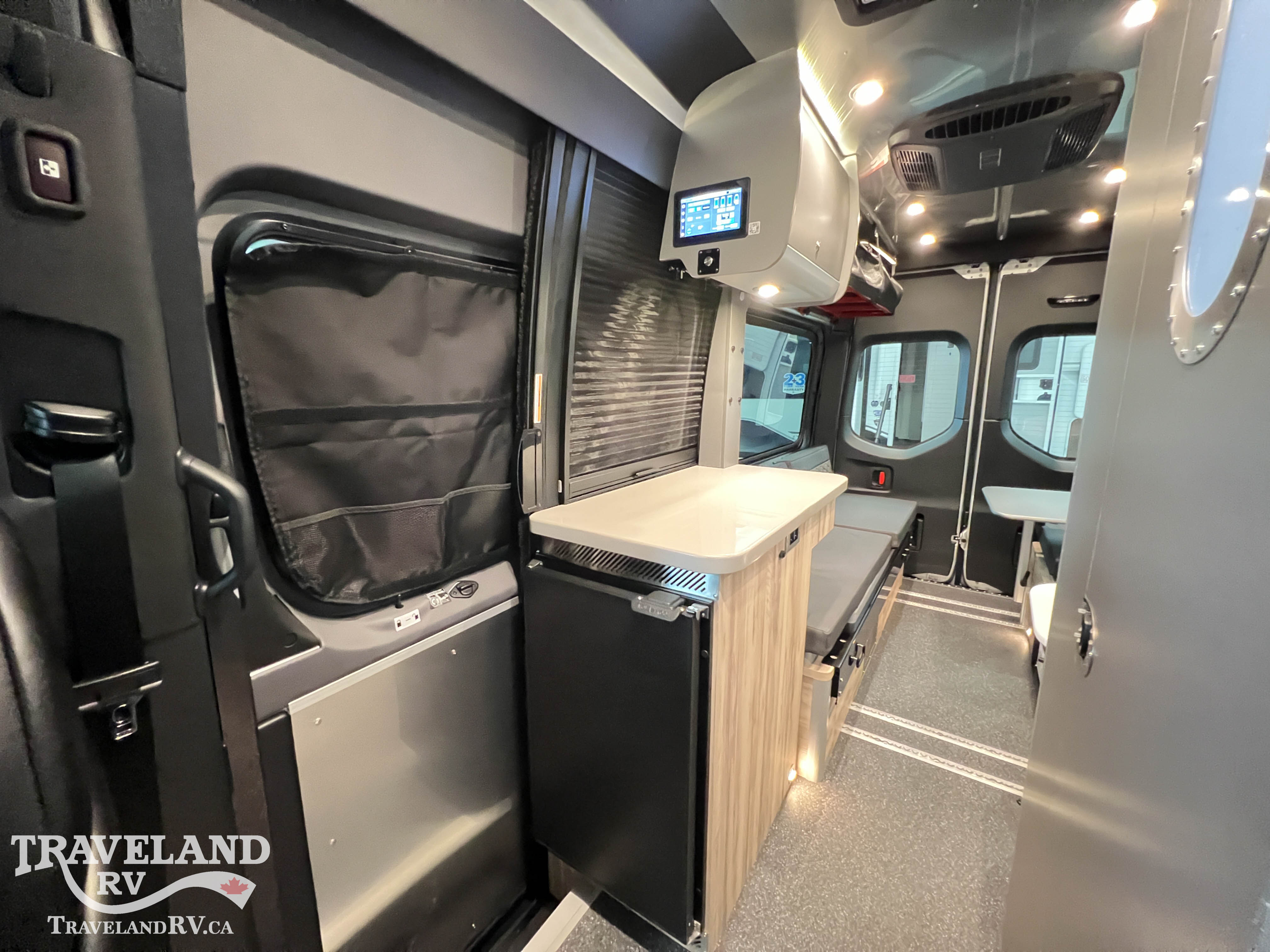 2025 Airstream Interstate 19 X - Image 20