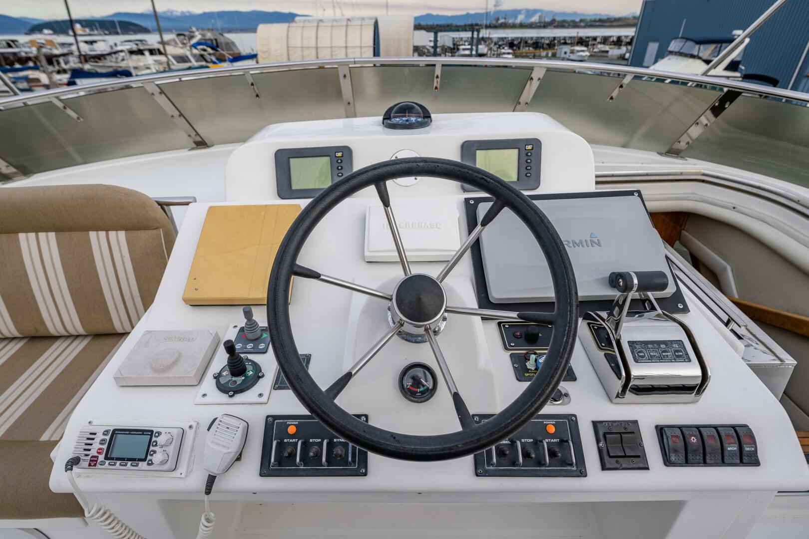 2001 Navigator 61 Pilothouse - Image 48