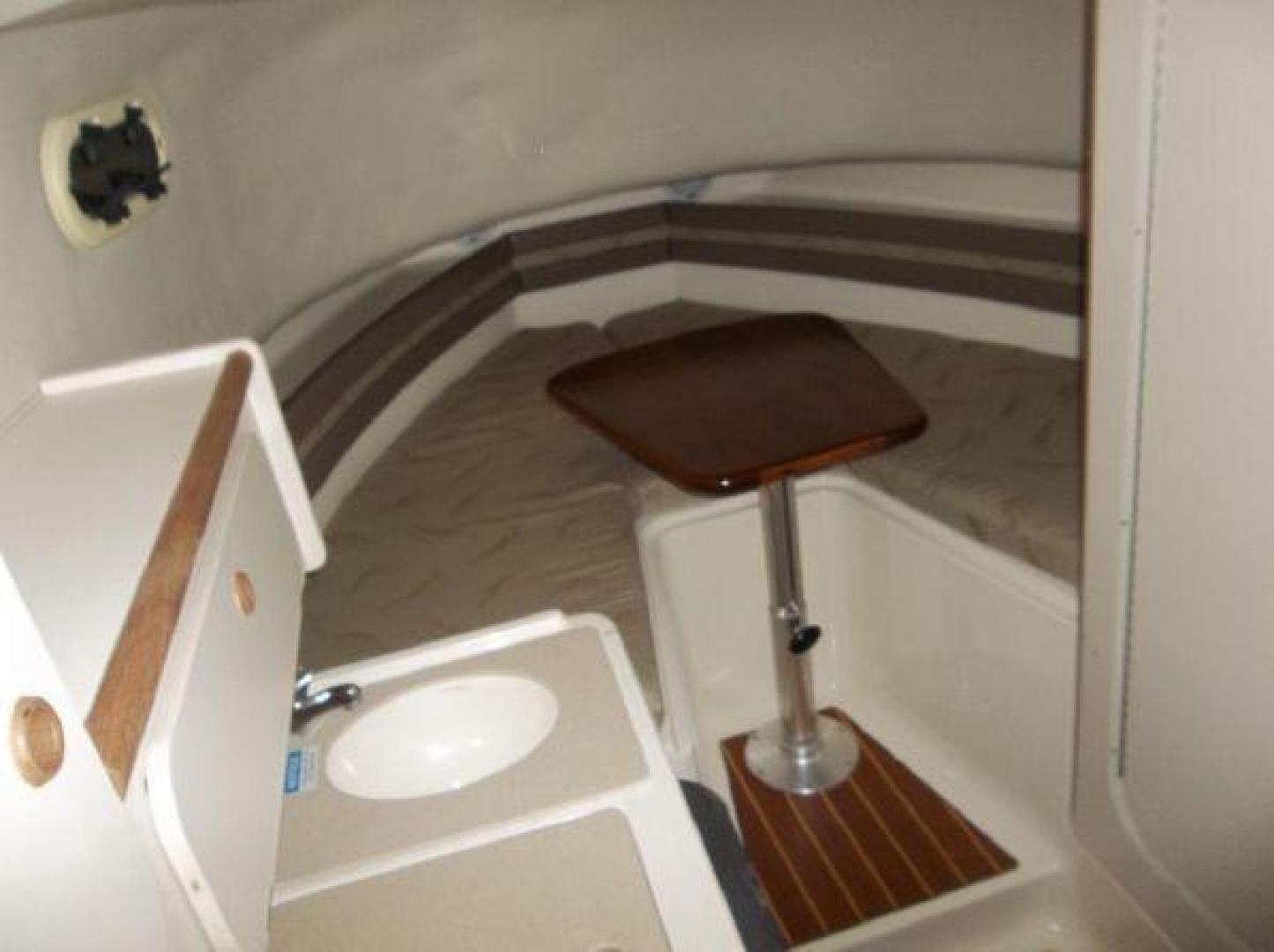 2003 Pursuit 2870 Walkaround - Image 15