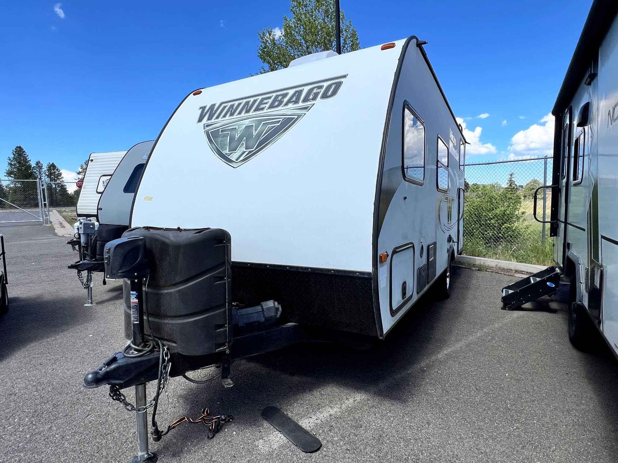2018 Winnebago Micro Minnie 1700BH - Image 2