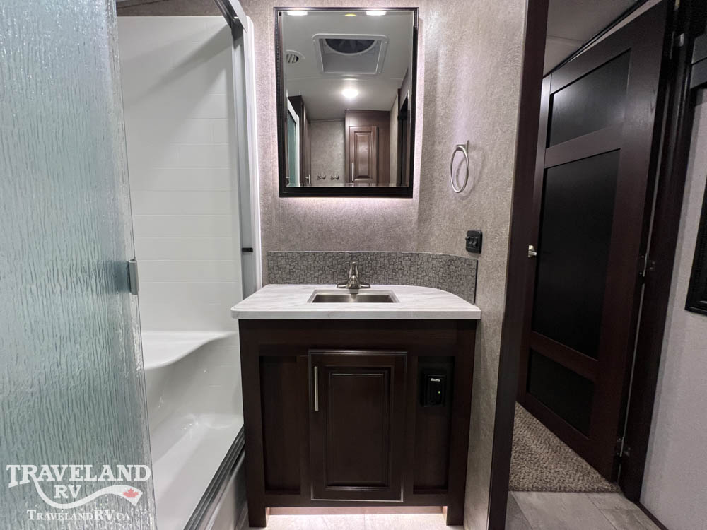 2018 JAYCO NORTH POINT 317RLOK - Image 21