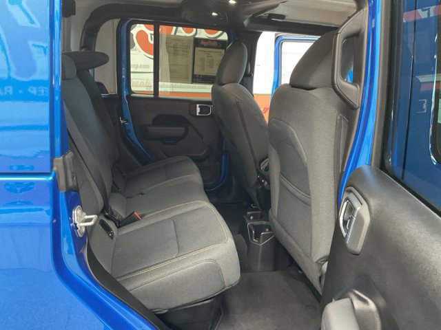 2025 Jeep Gladiator Sport S 4x4 - Image 23