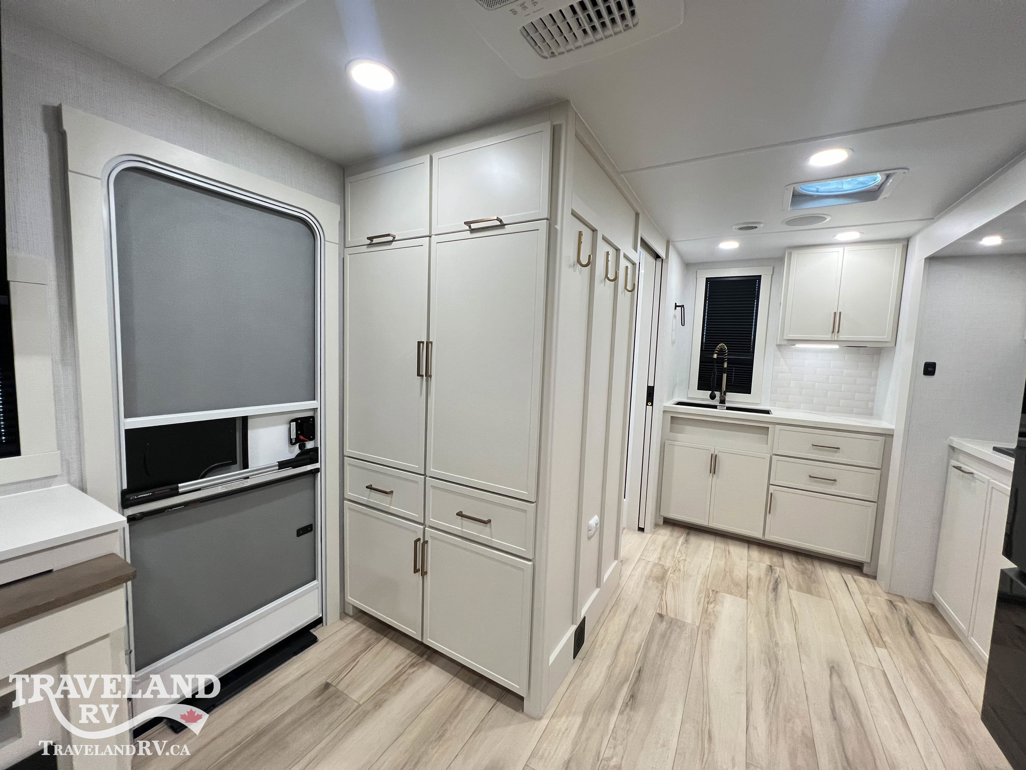 2026 Brinkley RV Model I 235 - Image 9