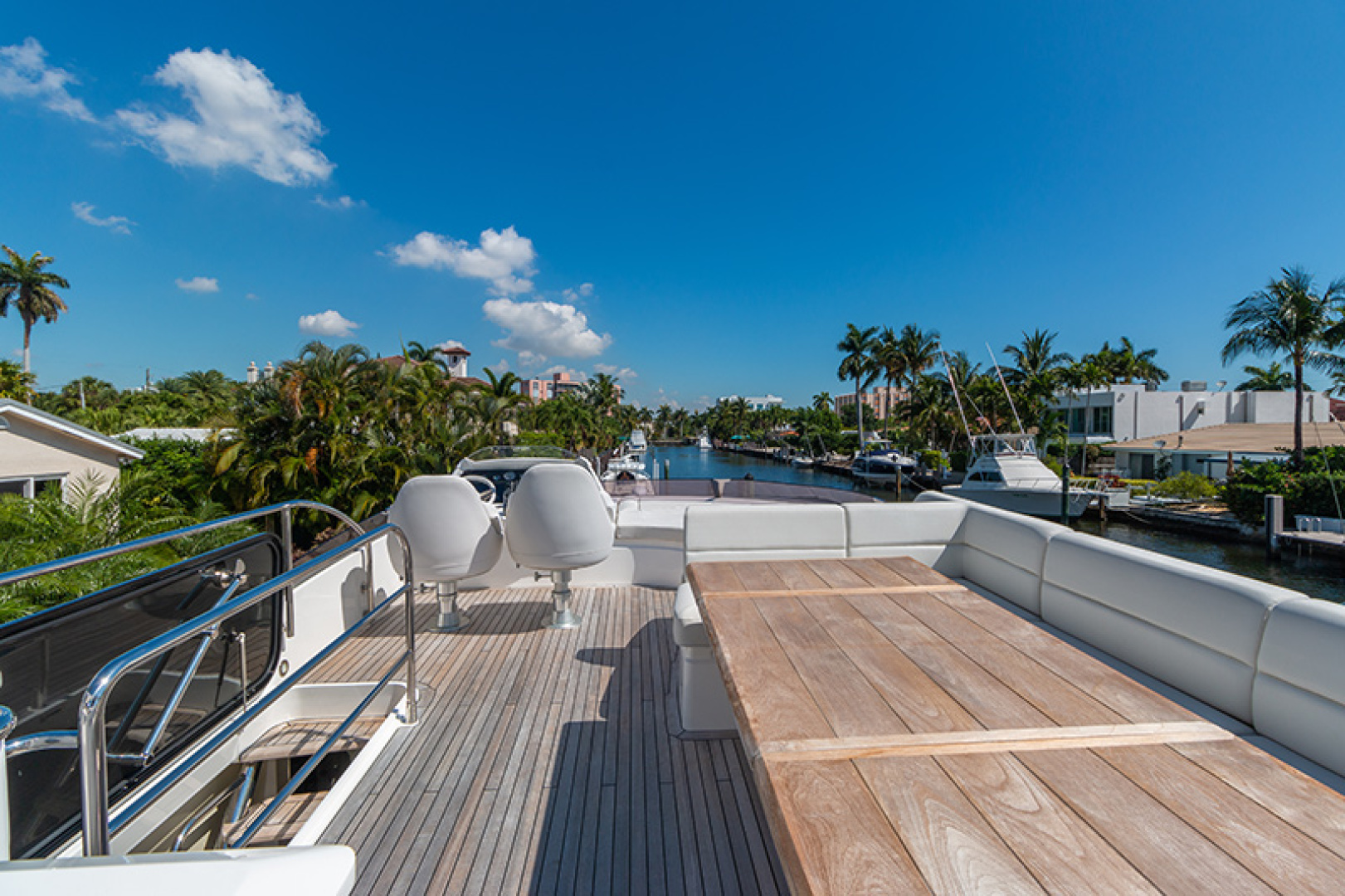 2015 Sunseeker Sport Yacht 68 - Image 29