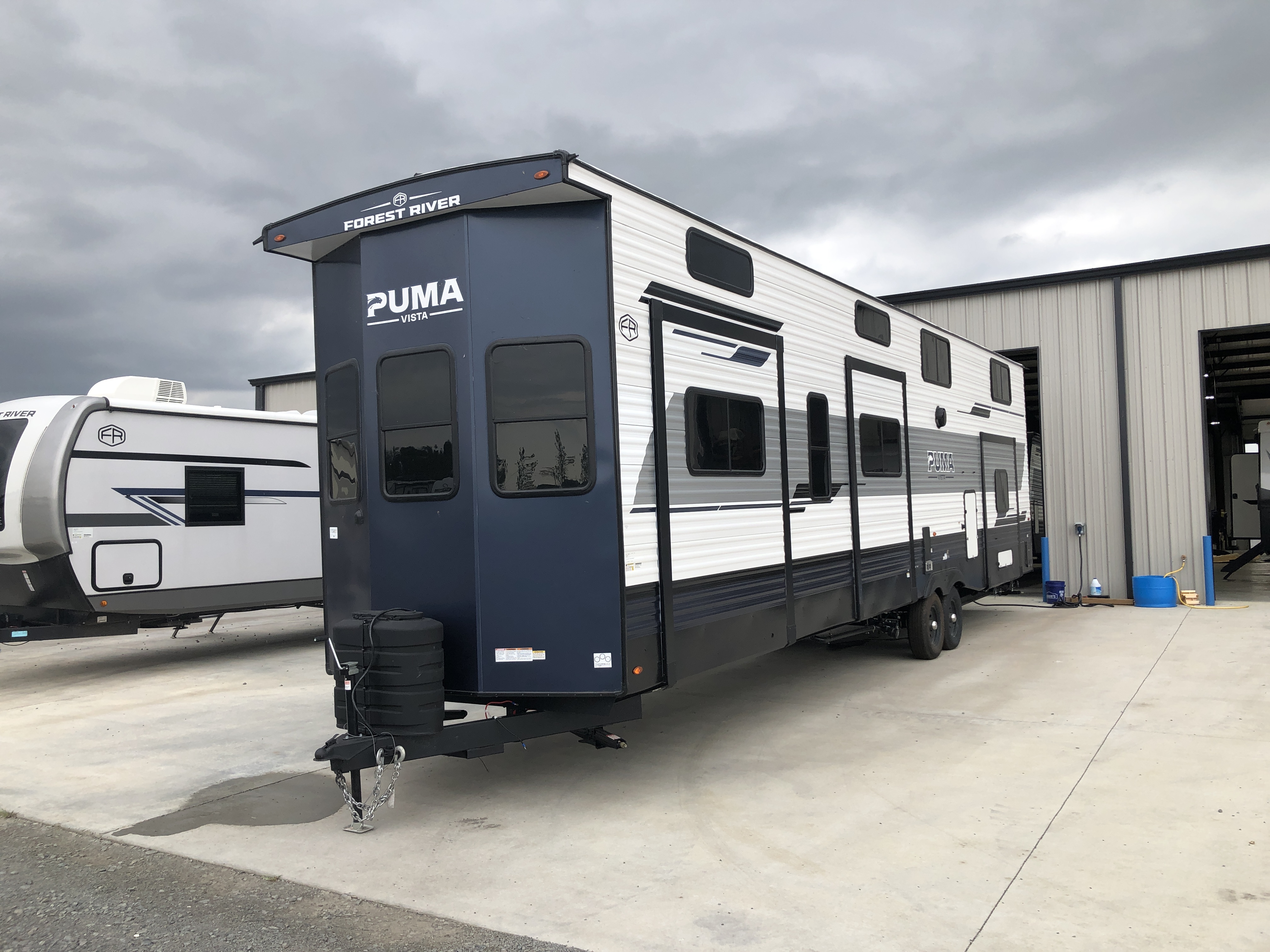 2027 Forest River Puma Vista 403LFT - Image 3