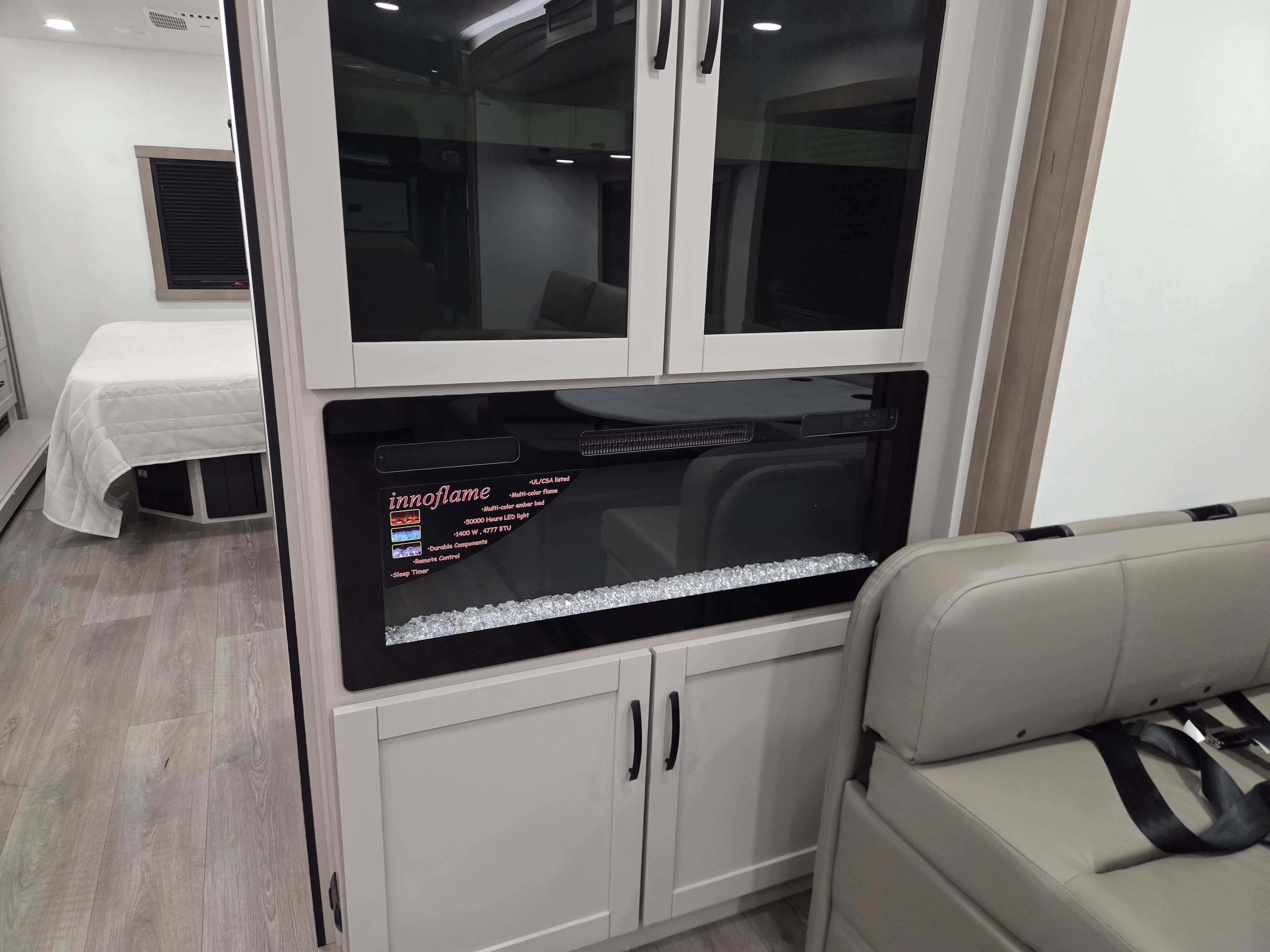 2027 Jayco Precept 34G - Image 8