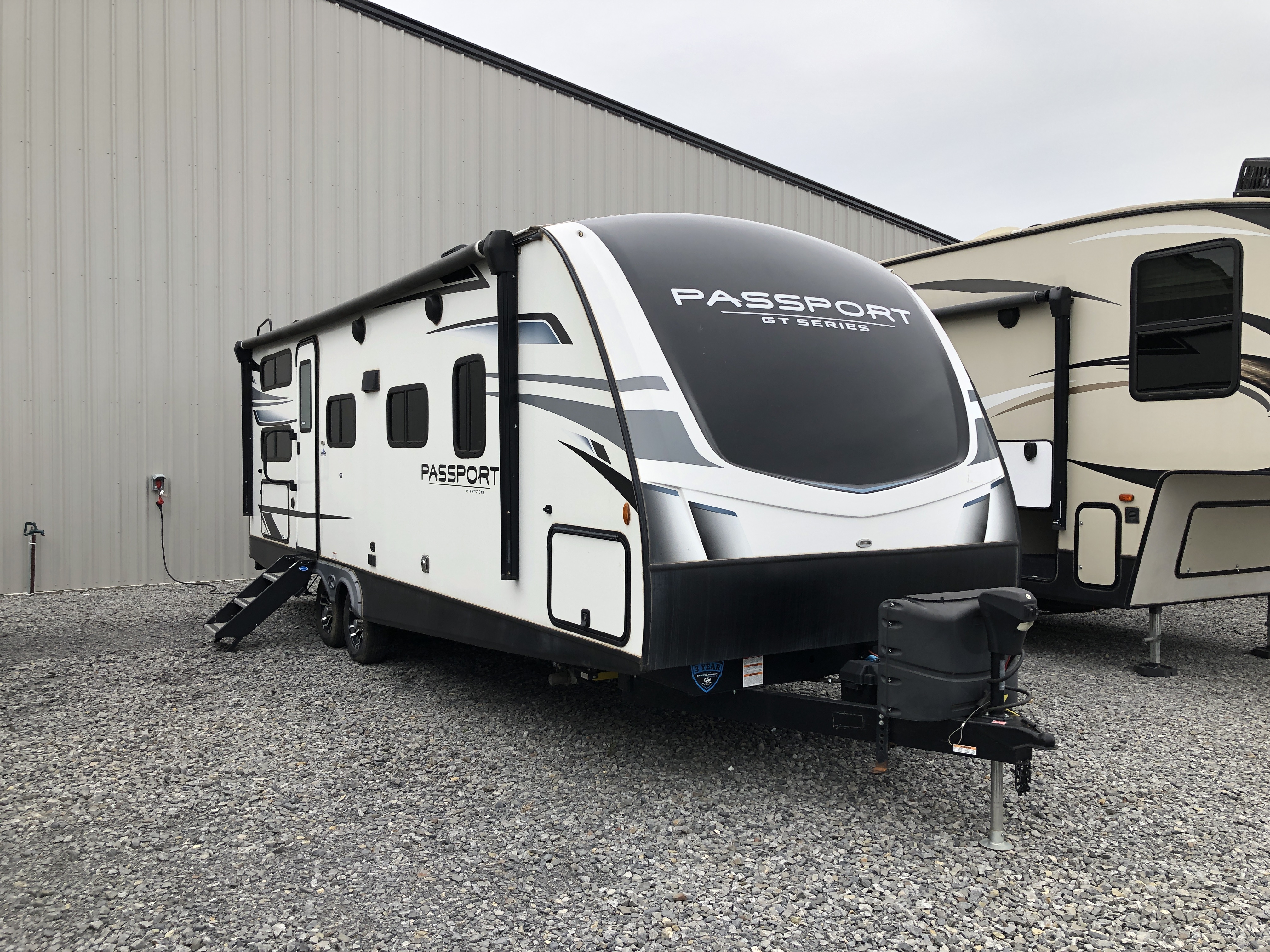 2022 Keystone Passport Grand Touring East 2401BH GT - Image 1