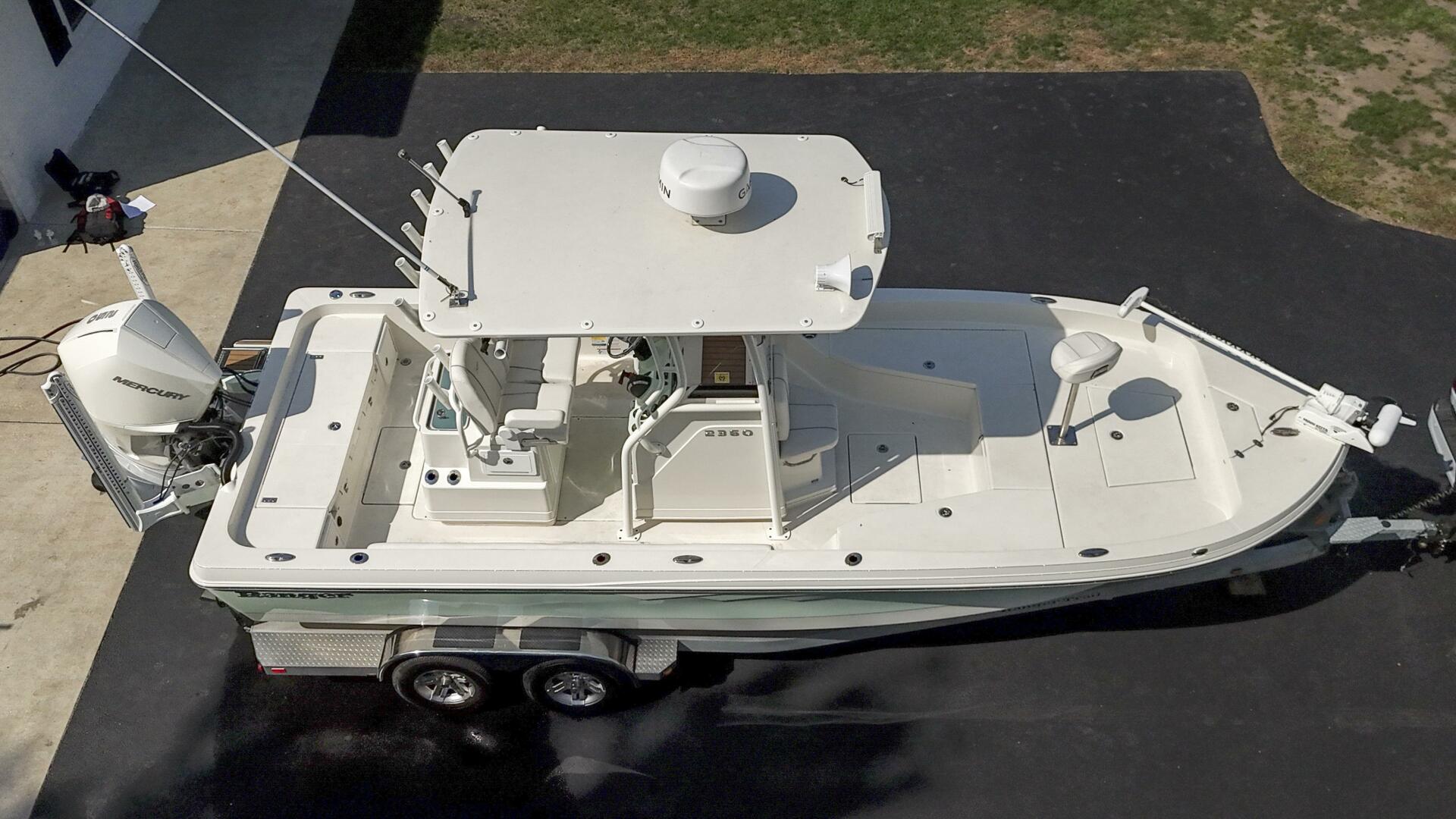 2022 Ranger 2360 Bay - Image 4