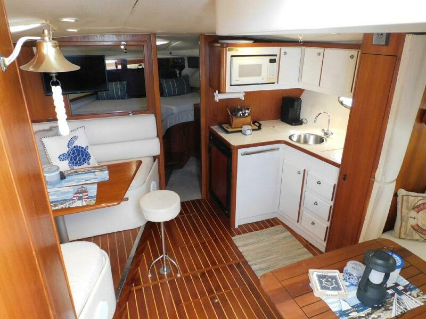 1995 Tiara Yachts 3500 Express - Image 22