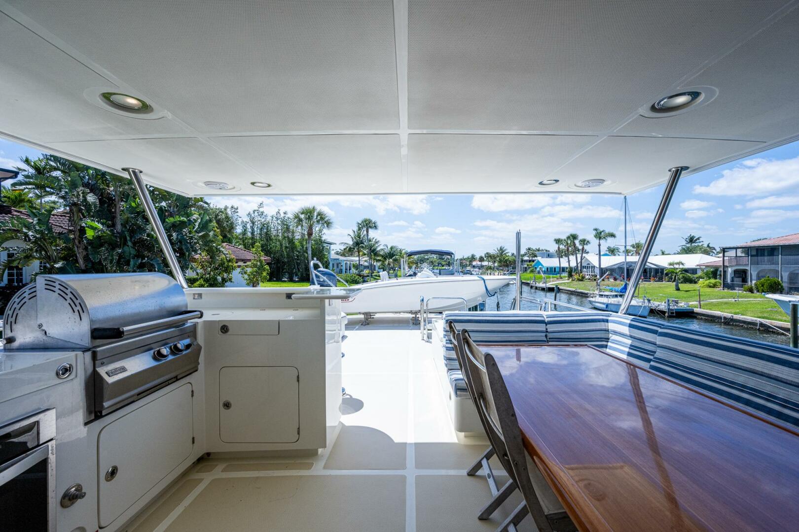 2013 Marlow Explorer Enclosed Bridge (CB) - Image 14