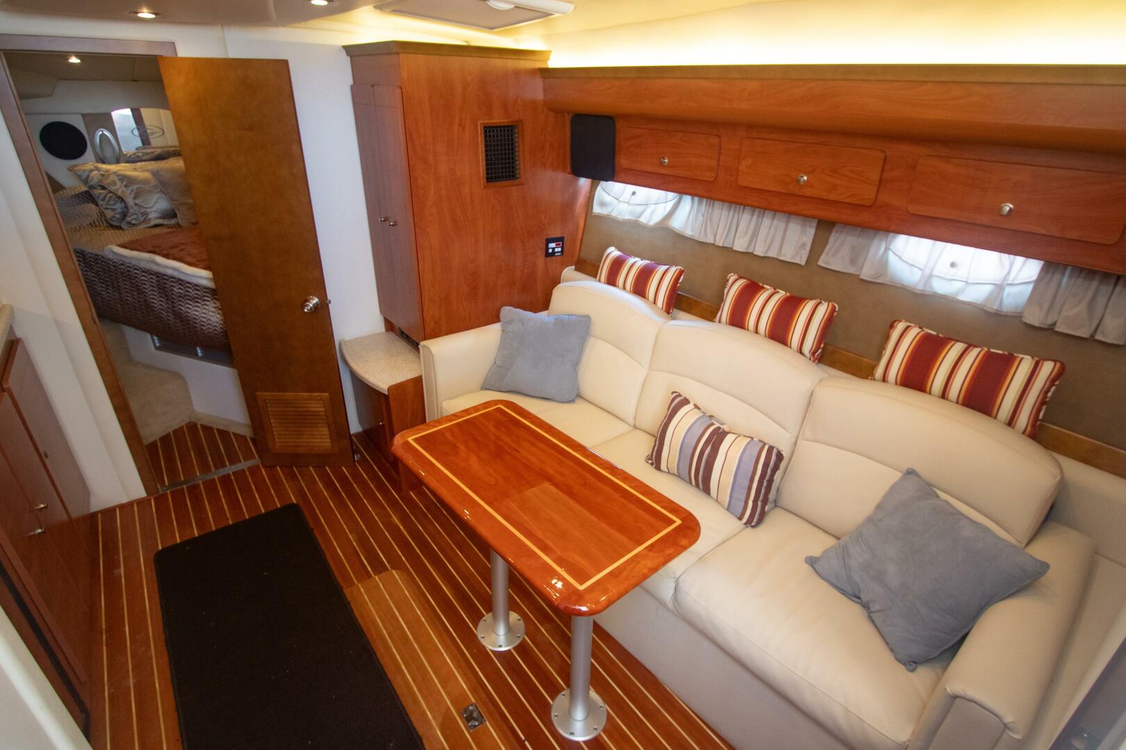 2008 Rinker 40 Express Cruiser - Image 4