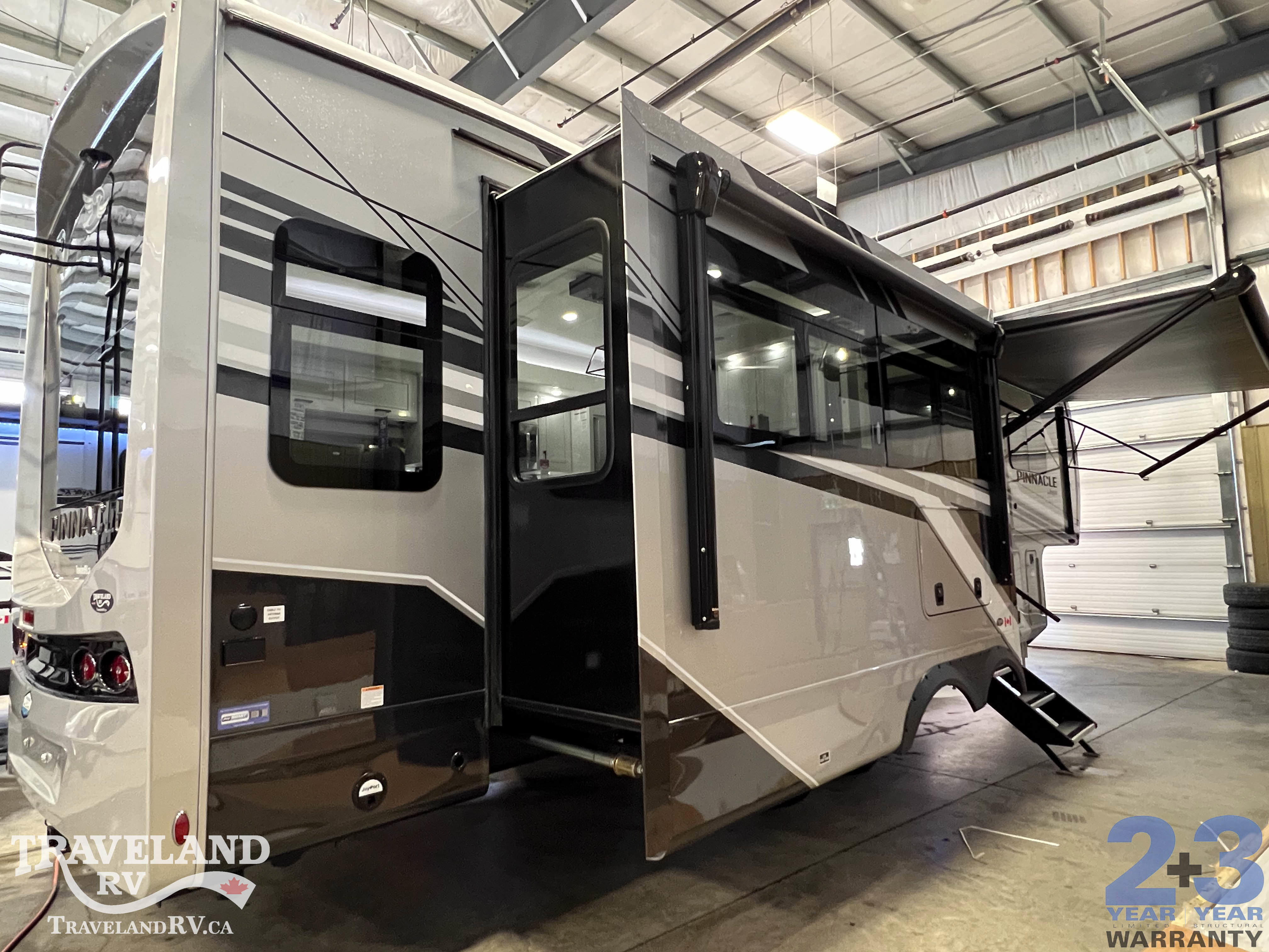 2026 Jayco Pinnacle 32RLTS - Image 3