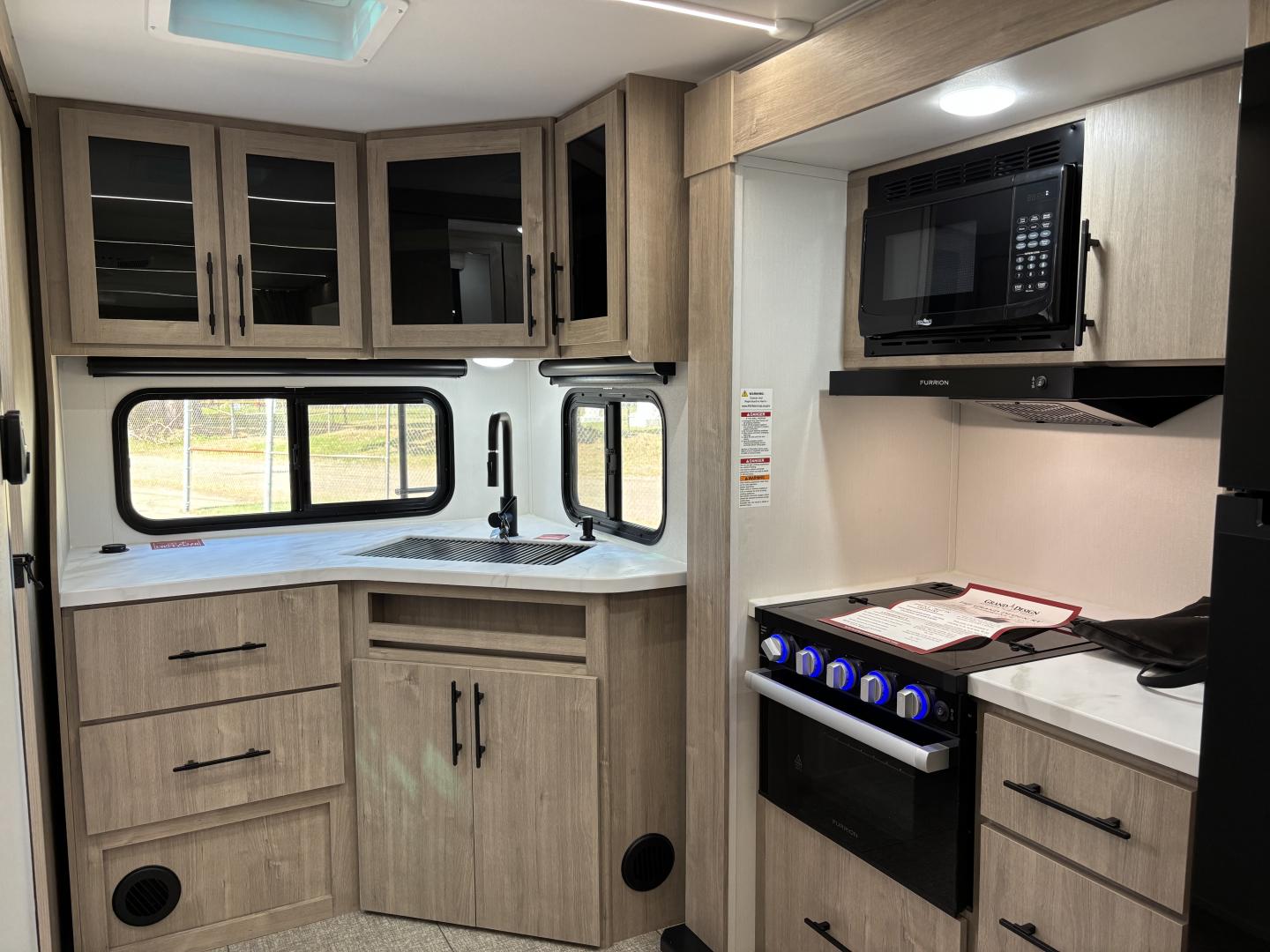 2026 Grand Design Imagine XLS 22MLE - Image 17
