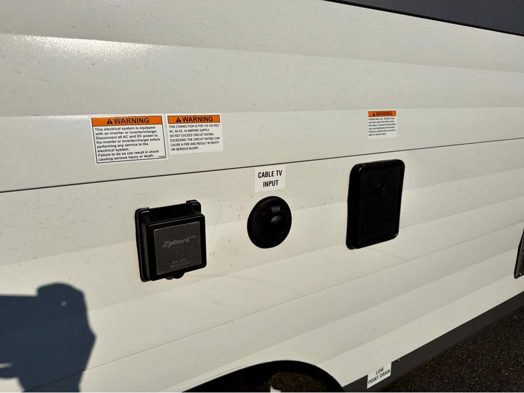 2027 Jayco Jay Flight SLX 210QB - Image 12
