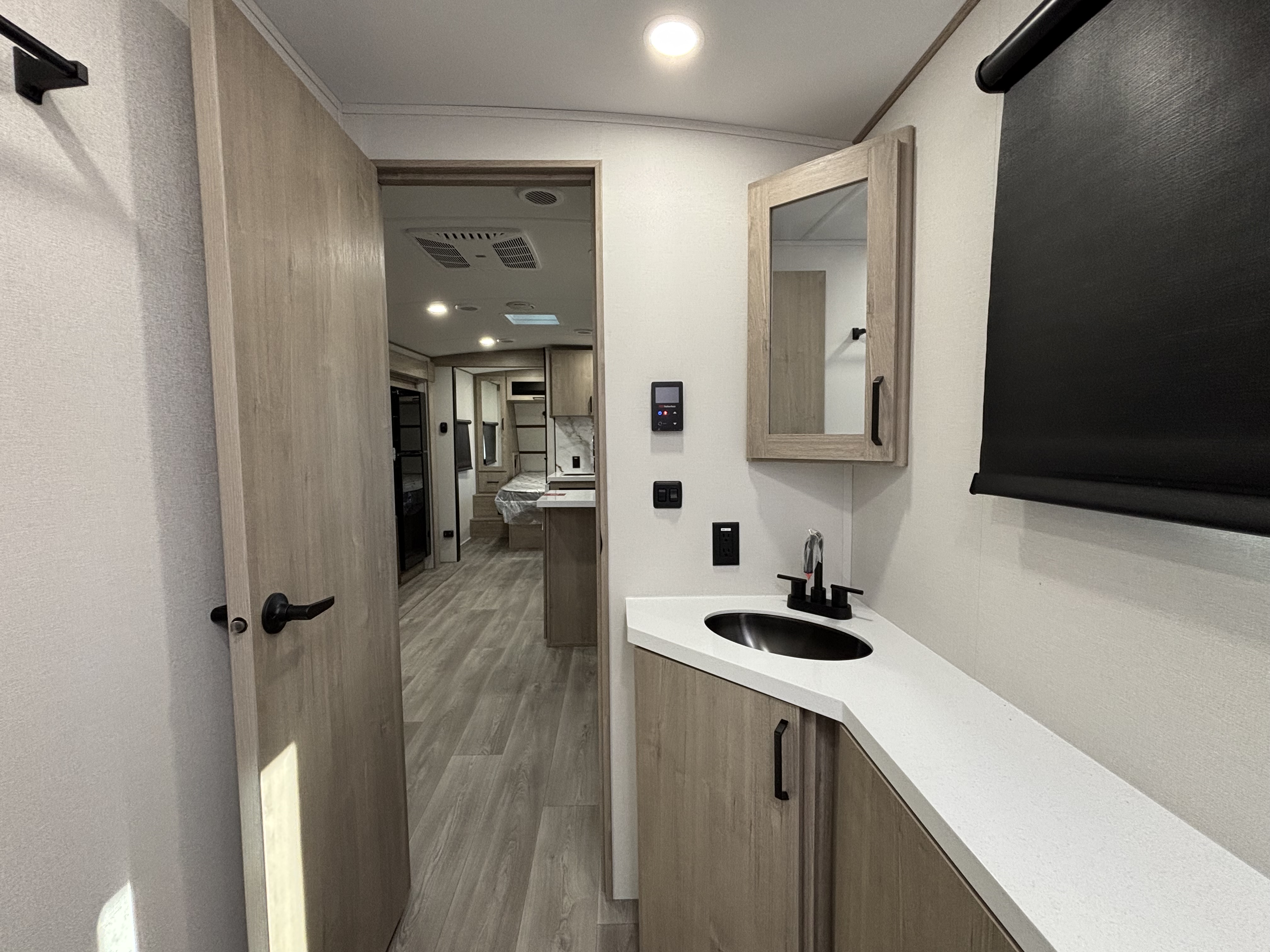 2026 Grand Design Imagine 2810BH - Image 20
