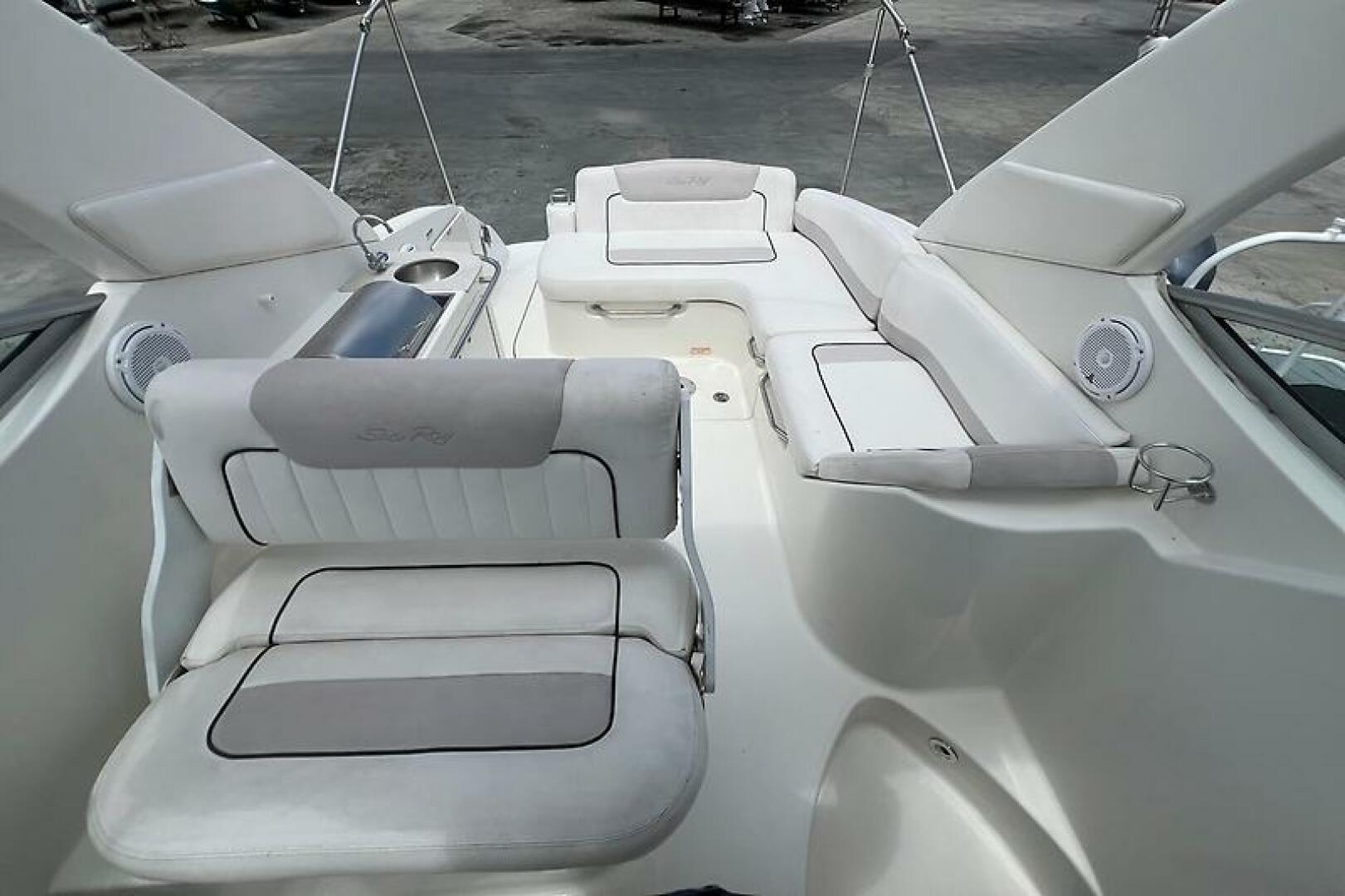 2011 Sea Ray 280 Sundancer - Image 10