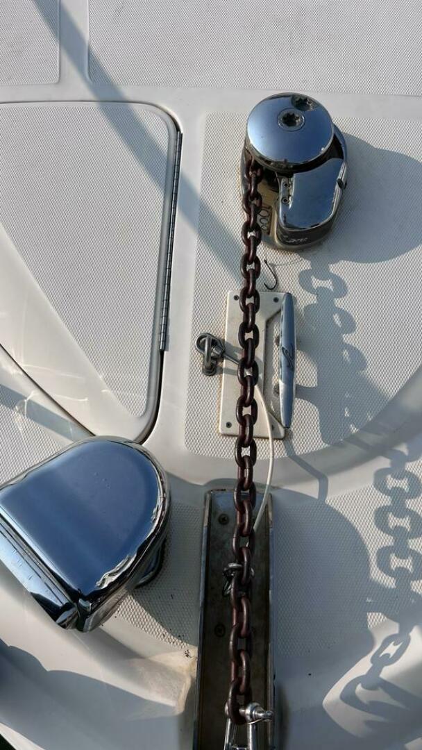 2005 Sea Ray Sundancer 320 - Image 18