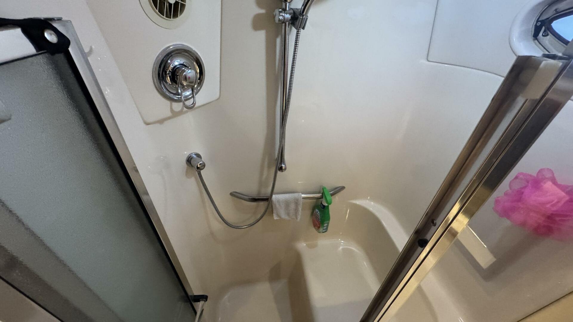 2000 Sea Ray 420 Aft Cabin - Image 40