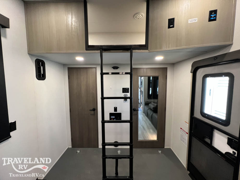 2025 Grand Design Momentum G-Class 320G - Image 30