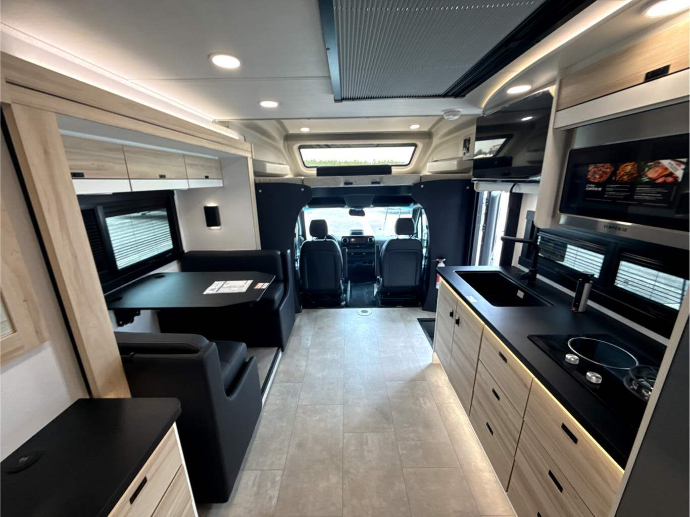 2027 JAYCO MELBOURNE PRESTIGE 25LP - Image 15