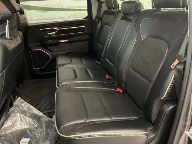 2022 Ram Ram 1500 Pickup Crew Cab Laramie 4WD - Image 21